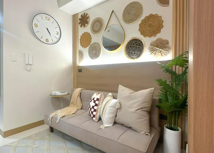 Red Staycation Hub Wifi Netflix Red Res 1002 Apartment Manila